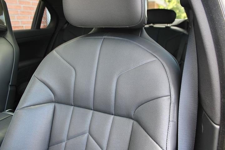 Sort BMW i7 fra 2024