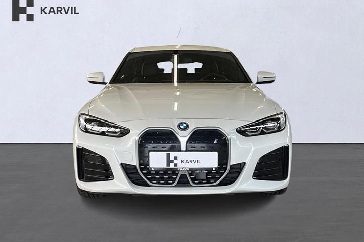 Hvid BMW i4 fra 2022