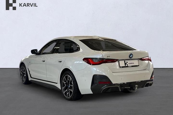 Hvid BMW i4 fra 2022