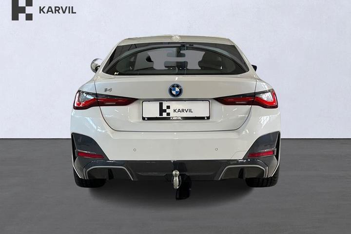 Hvid BMW i4 fra 2022