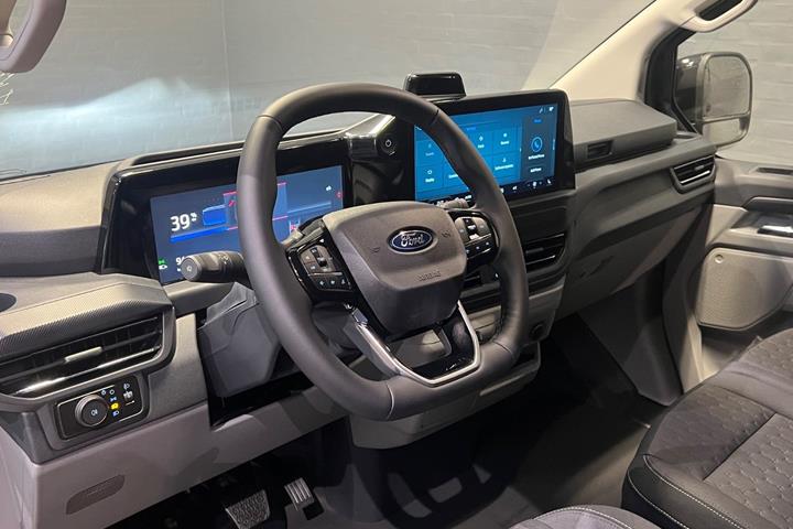 Sort Ford E-Transit Custom 340 L2 fra 2026