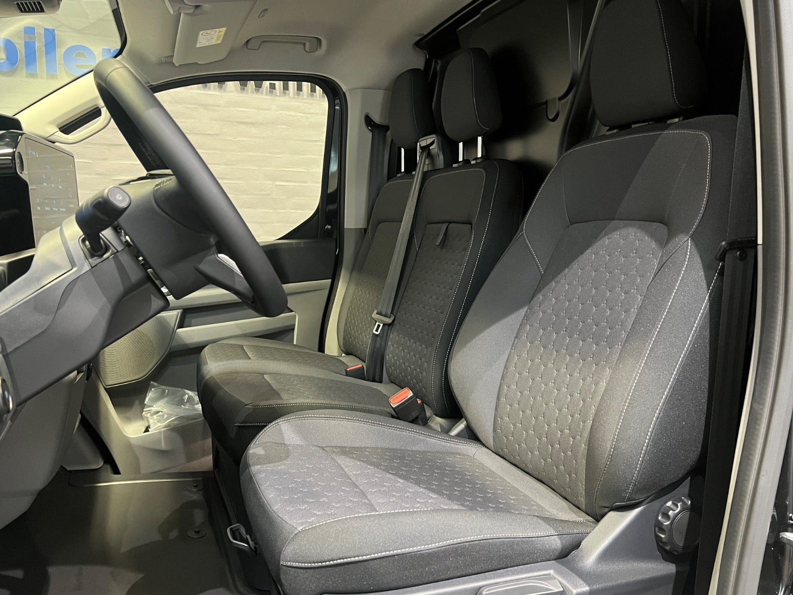 Sort Ford E-Transit Custom 340 L2 fra 2026