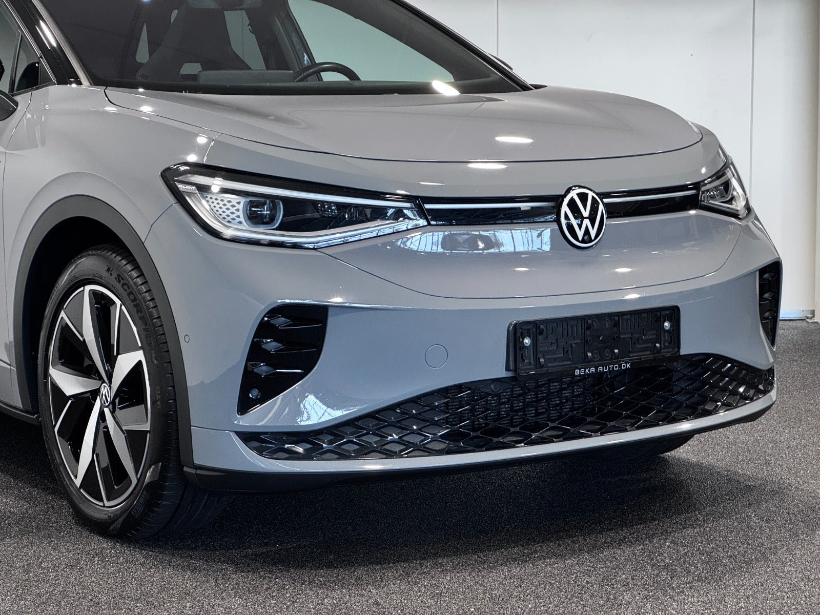 Grå VW ID.4 fra 2023