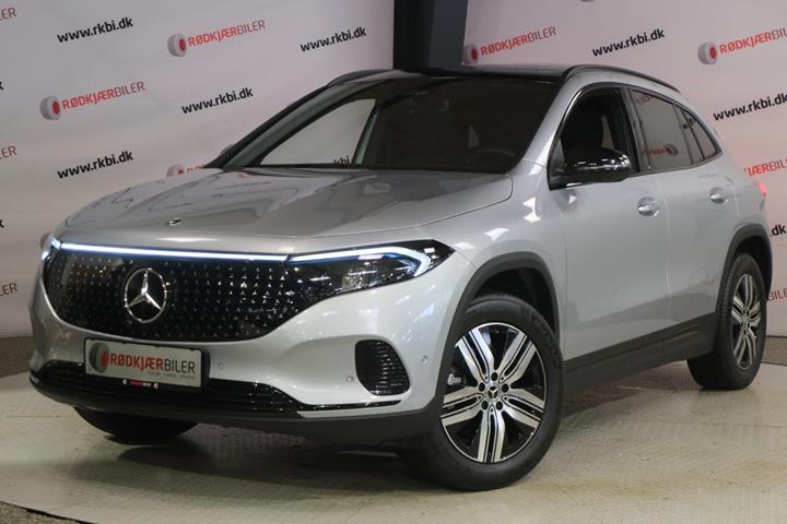 Sølv Mercedes EQA250+ fra 2025