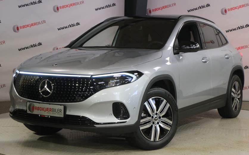Mercedes EQA250+ Electric Art