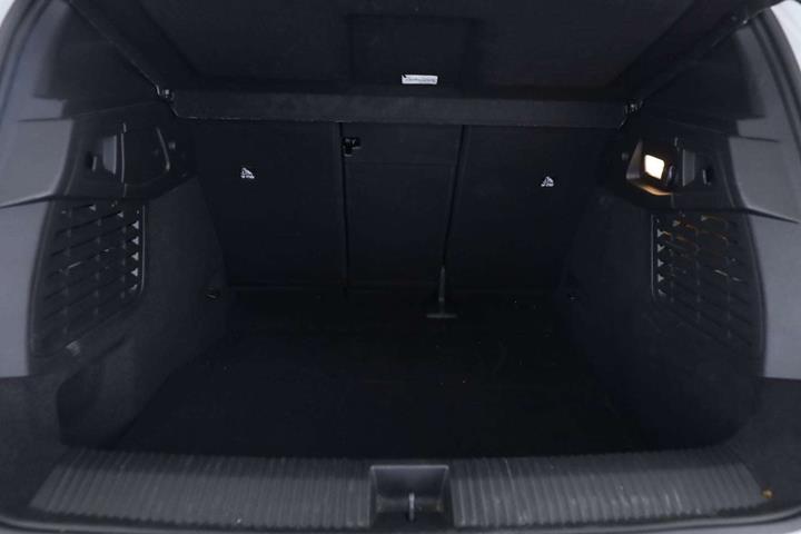 Hvid Renault Scenic E-Tech fra 2025