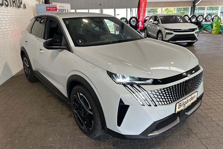 Hvid Peugeot e-3008 fra 2025