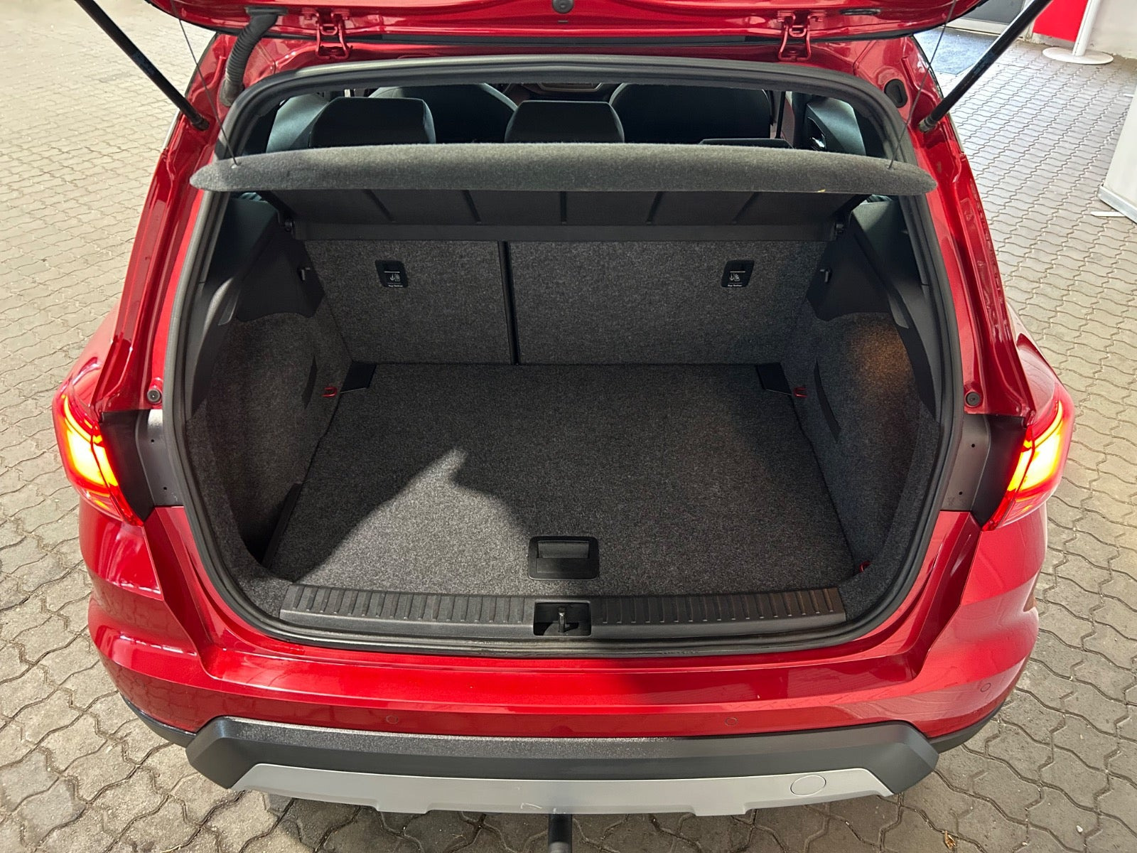 Rød Seat Arona fra 2019