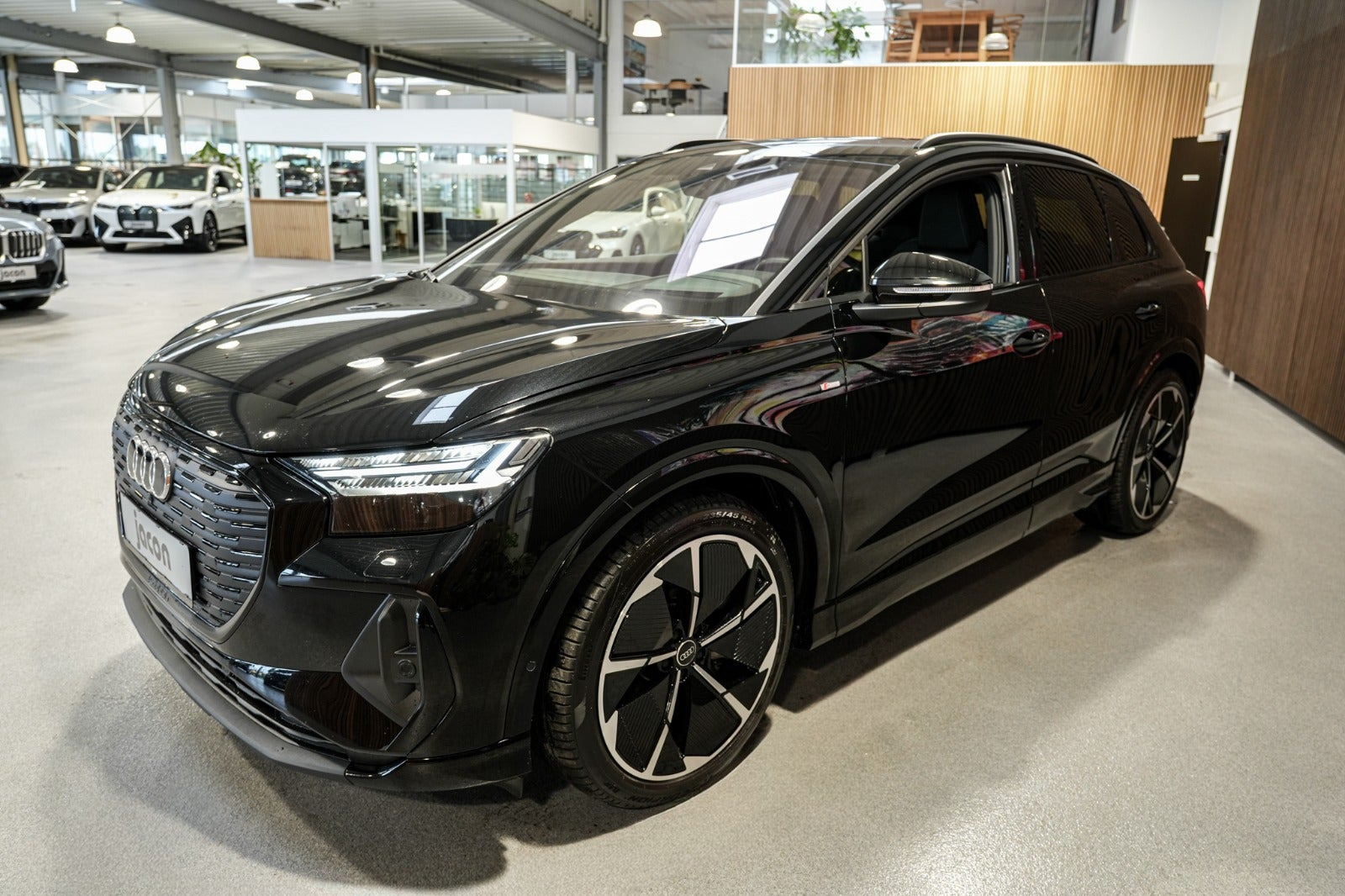 Sort Audi Q4 e-tron fra 2023