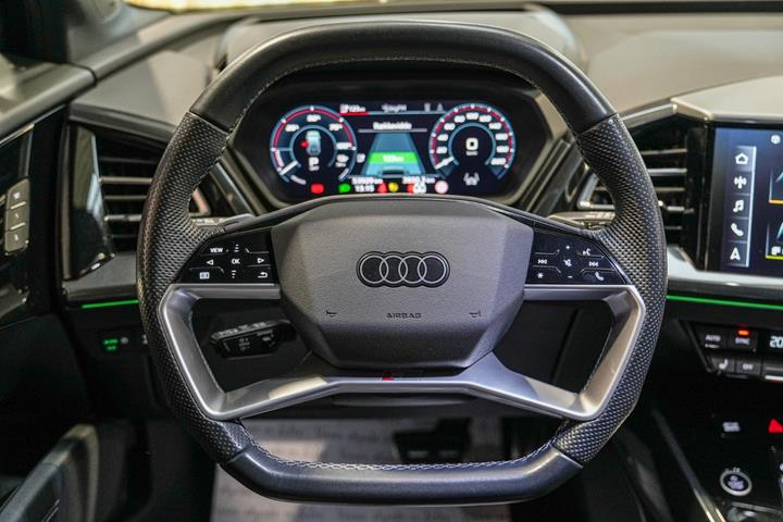 Sort Audi Q4 e-tron fra 2023