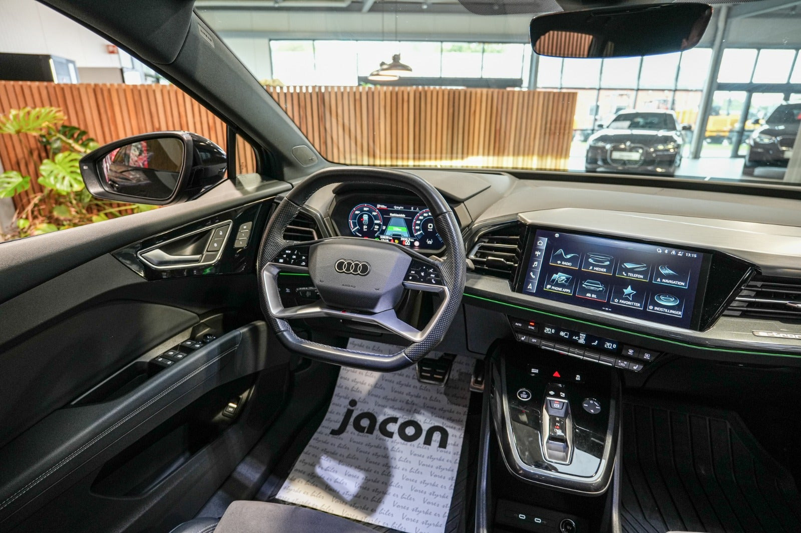 Sort Audi Q4 e-tron fra 2023