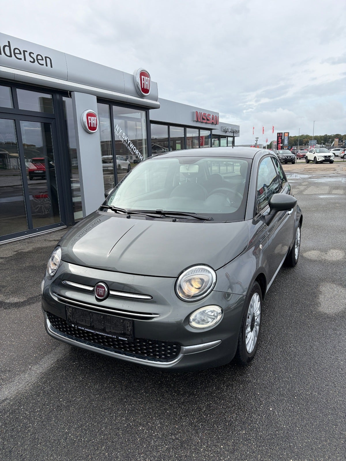 Grå Fiat 500 fra 2018