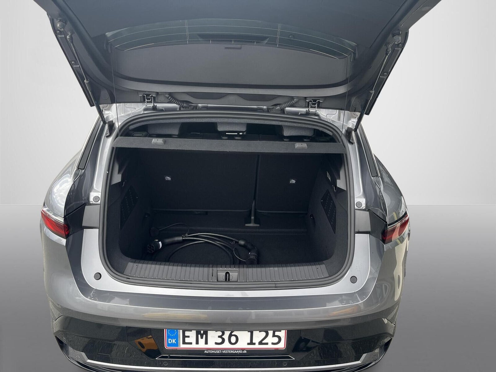Grå Renault Megane E-Tech fra 2025