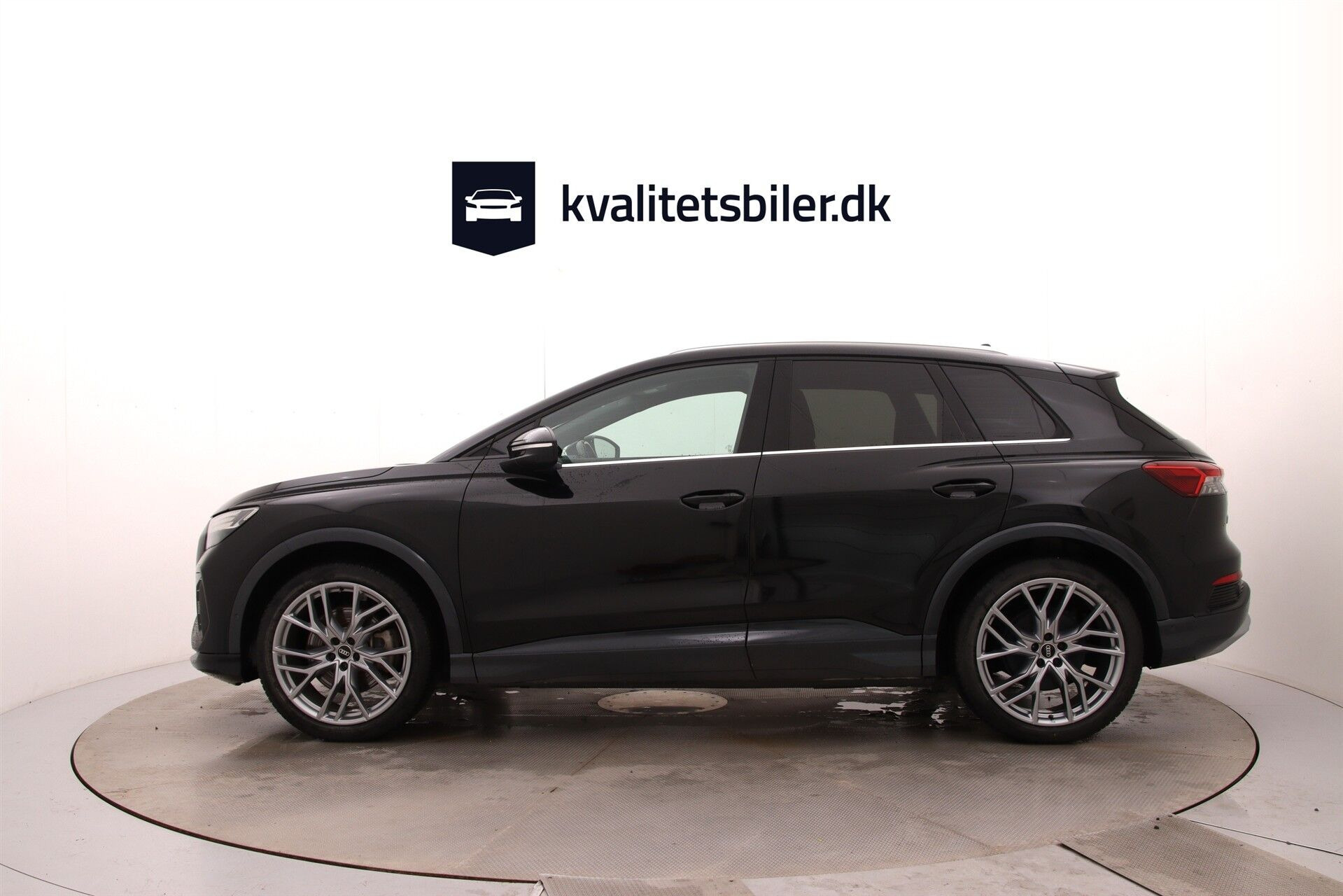 Sort Audi Q4 fra 2023