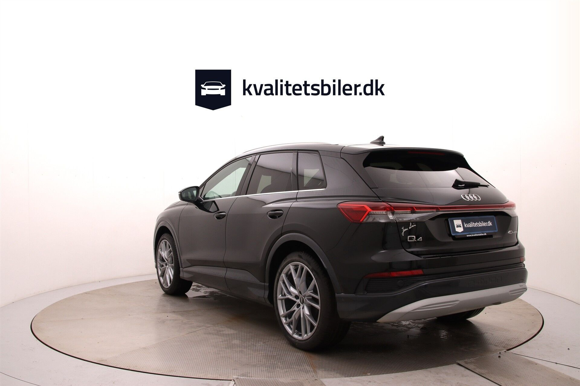 Sort Audi Q4 fra 2023