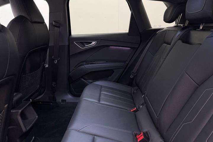 Sort Audi Q4 fra 2023