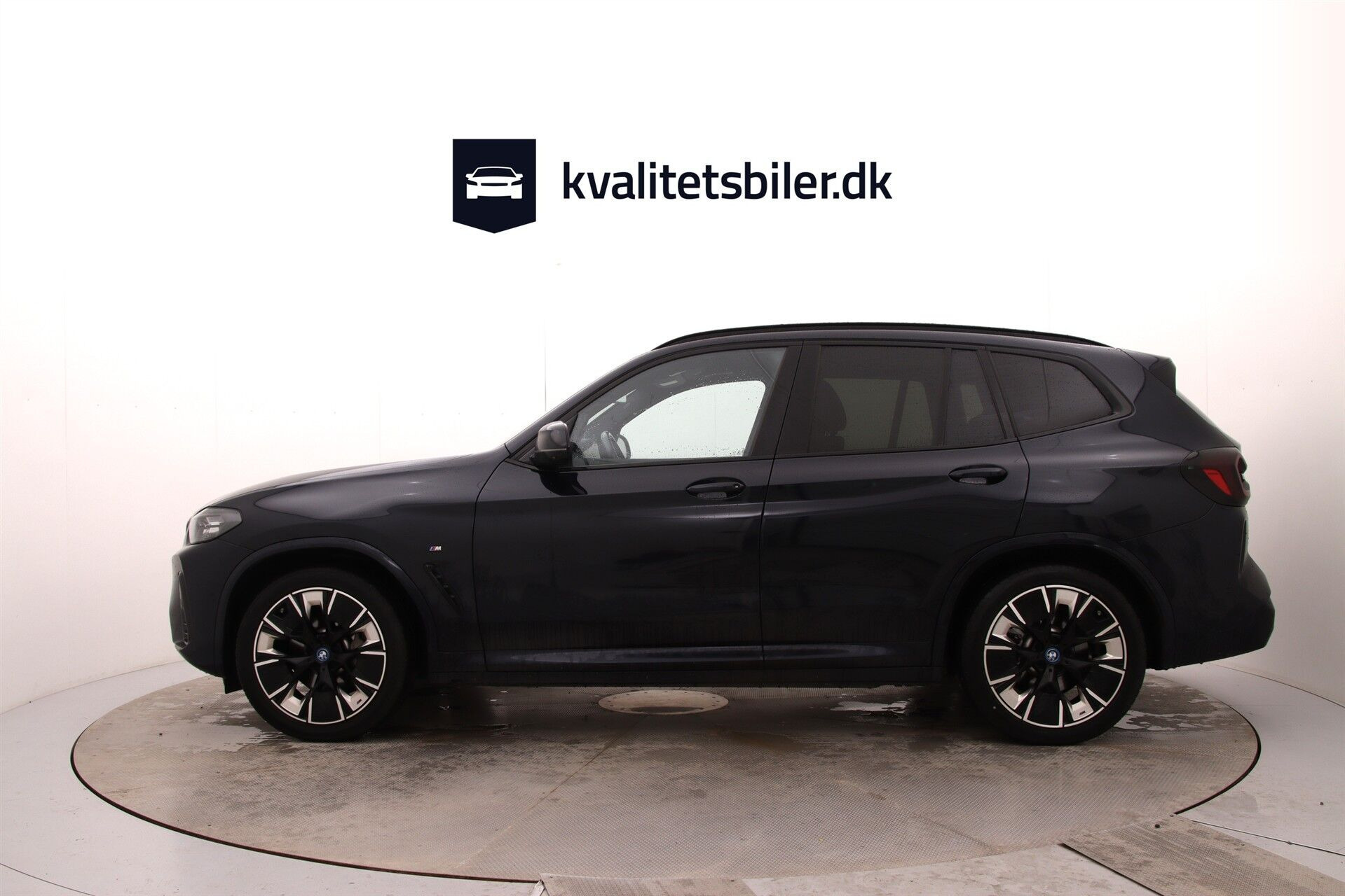Sort BMW iX3 fra 2023