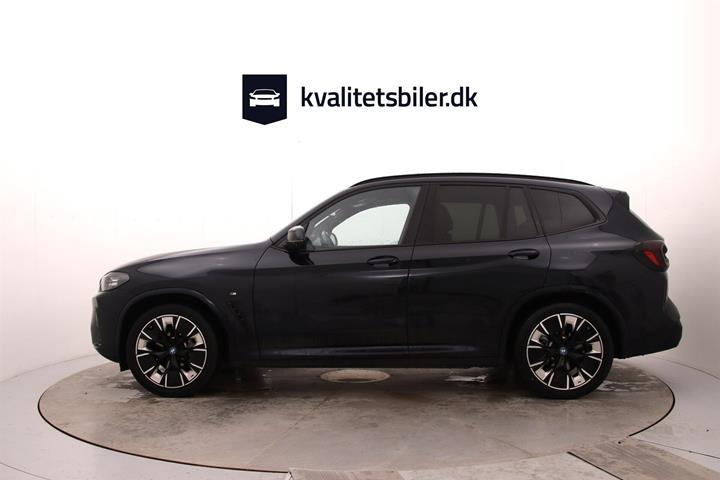 Sort BMW iX3 fra 2023