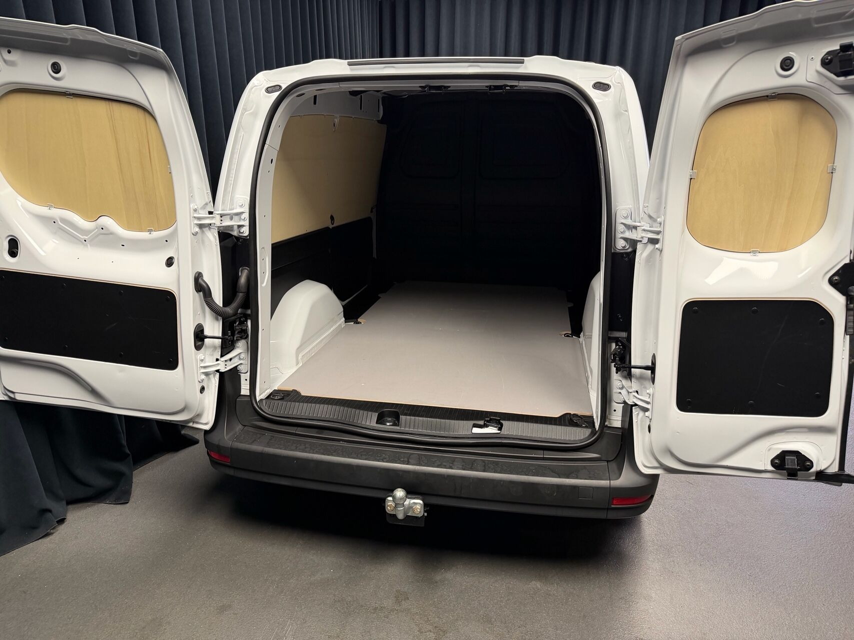 Hvid Mercedes eCitan fra 2023