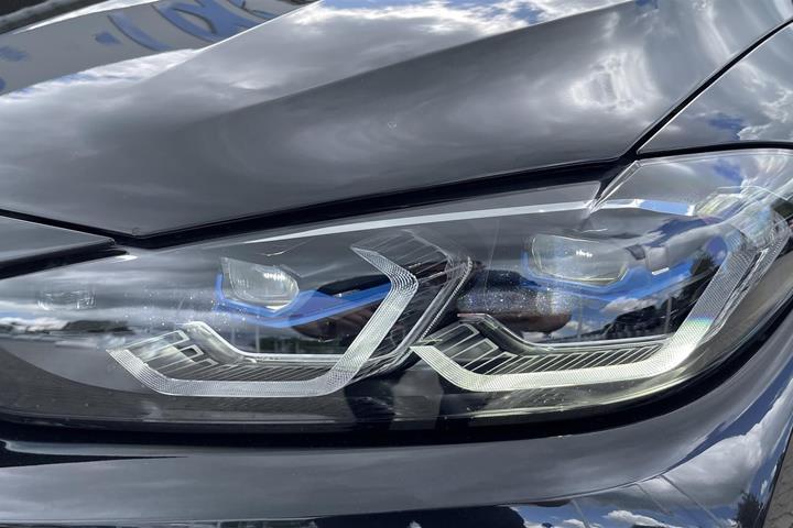 Sort BMW i4 fra 2023