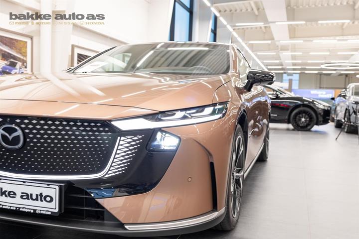 undefined Mazda 6e fra 2026