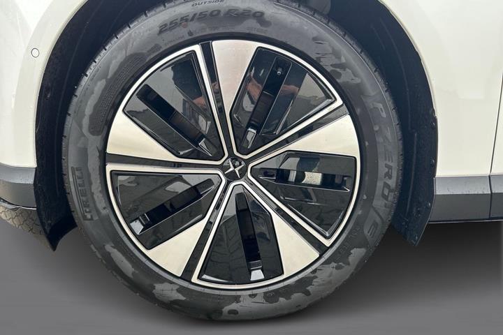 Hvid Polestar 4 fra 2026