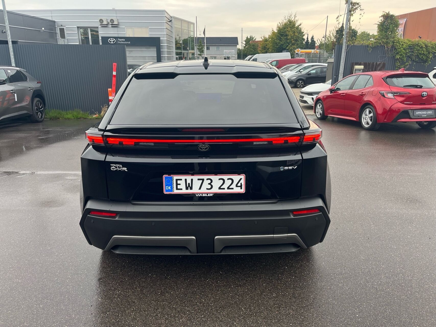 Sort Toyota Toyota C-HR+ fra 2026