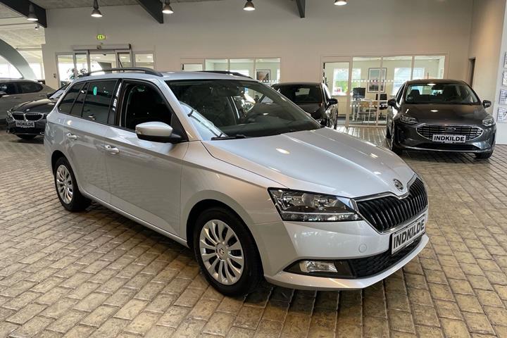 Sølv Skoda Fabia fra 2023