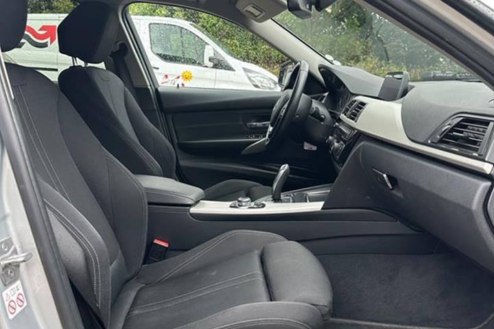 undefined BMW 318d fra 2017