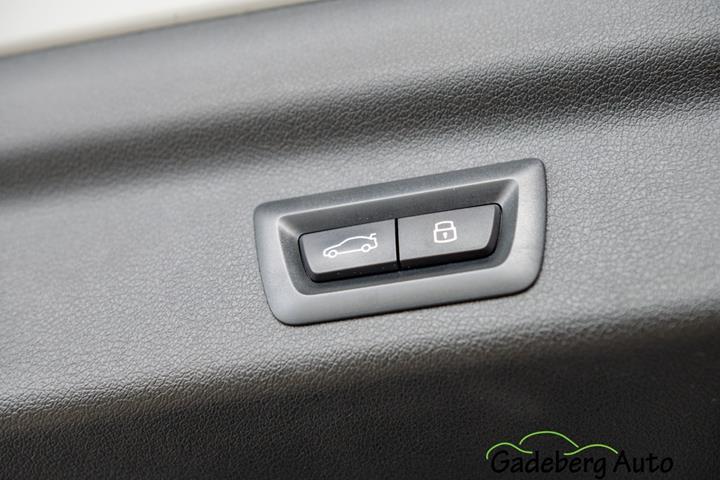 Hvid BMW iX1 fra 2024