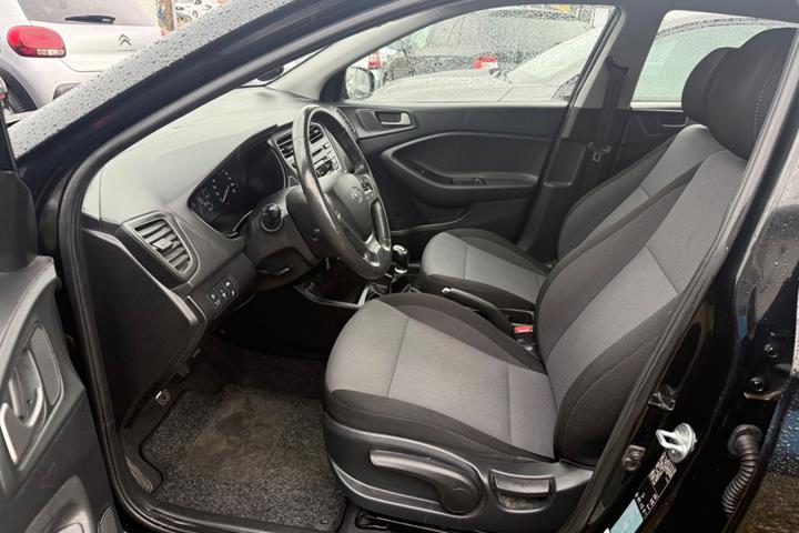 Sort Hyundai i20 fra 2017