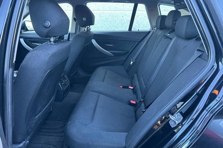 undefined BMW 320d fra 2015