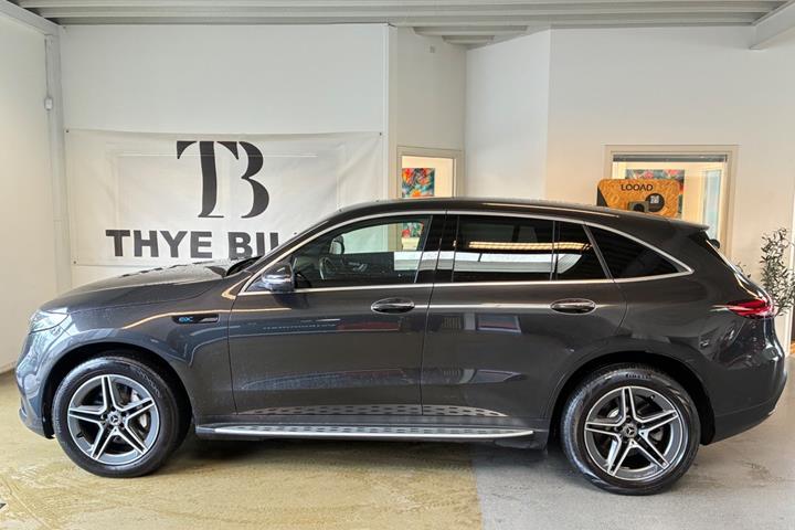 Grå Mercedes EQC400 fra 2020