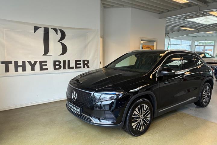 Sort Mercedes EQA250+ fra 2024 set udefra