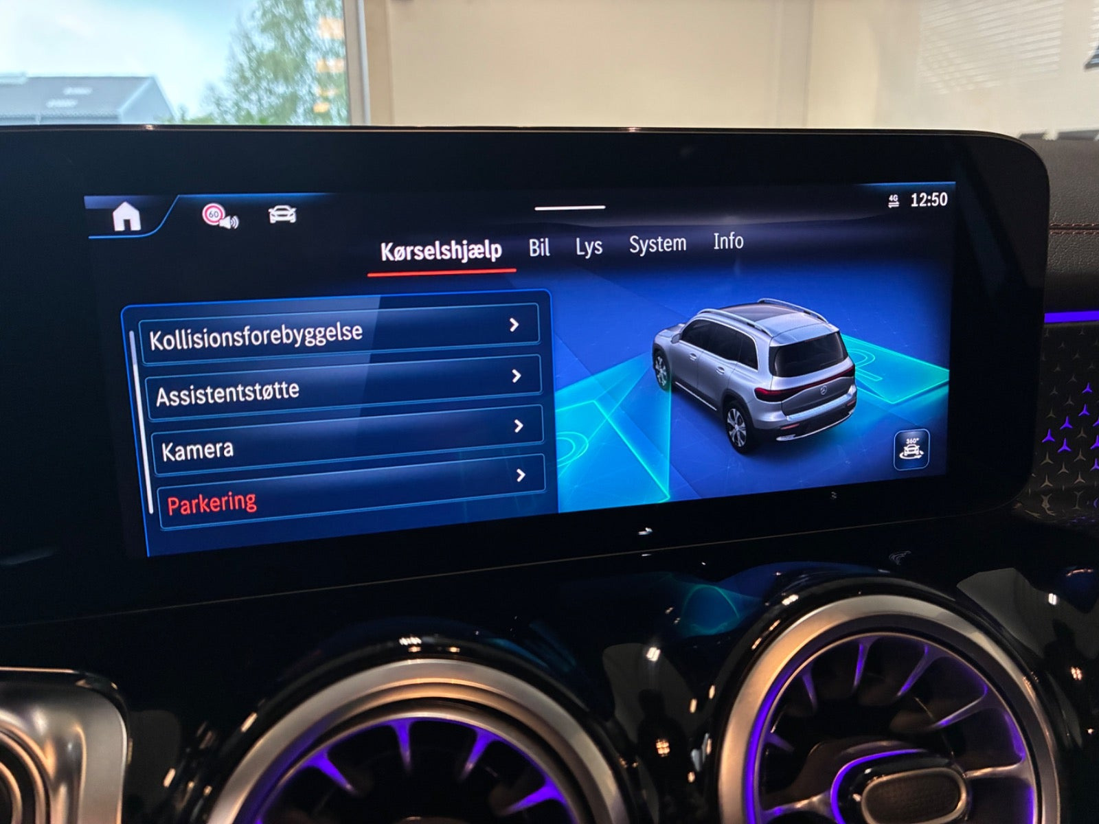 Sort Mercedes EQA250+ fra 2024