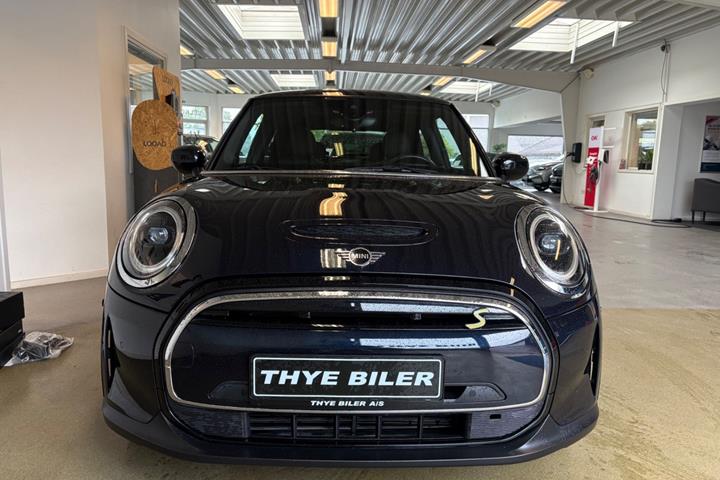 Sort Mini Cooper SE fra 2022