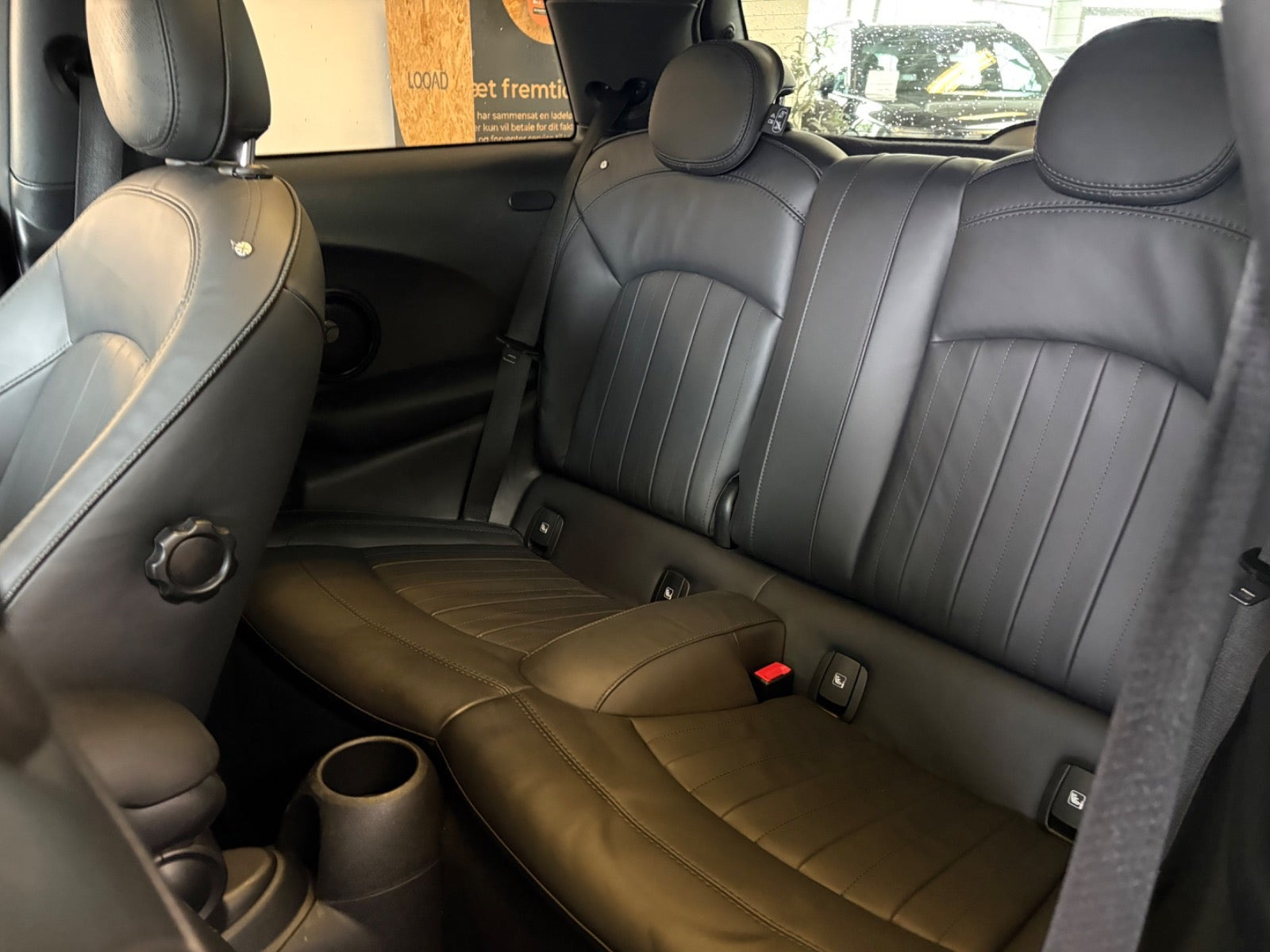 Sort Mini Cooper SE fra 2022