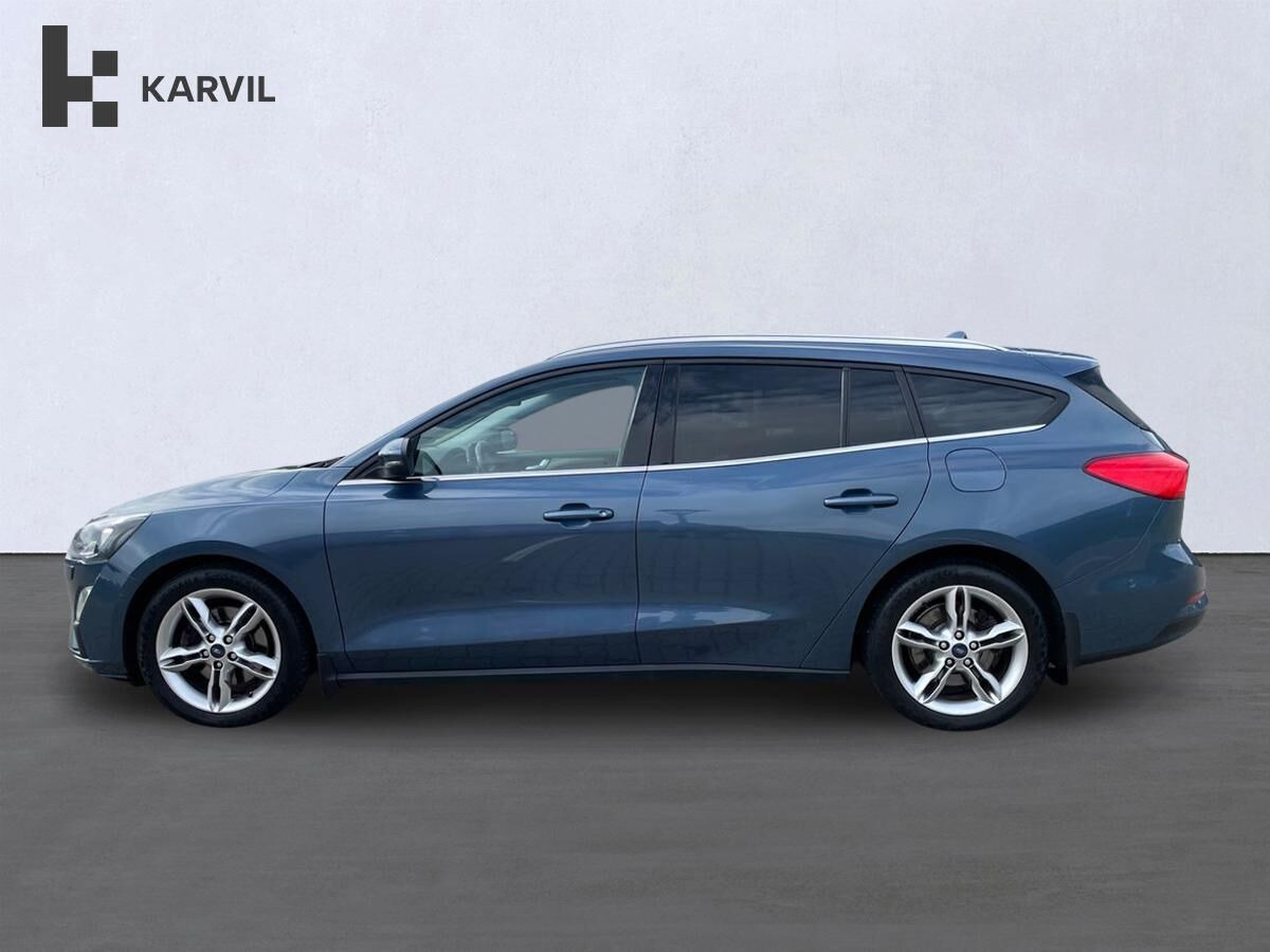 Blå Ford Focus fra 2020