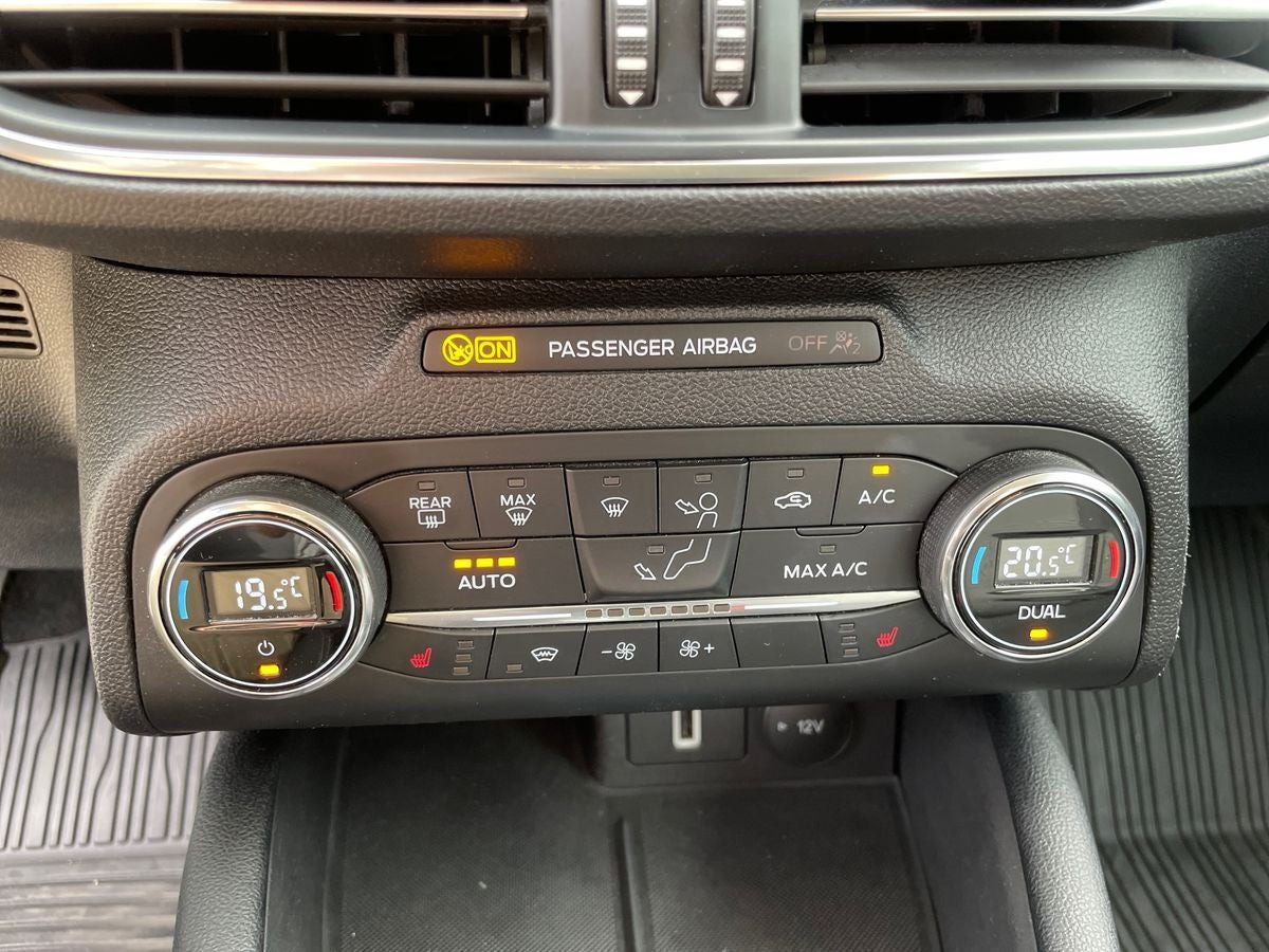 Blå Ford Focus fra 2020