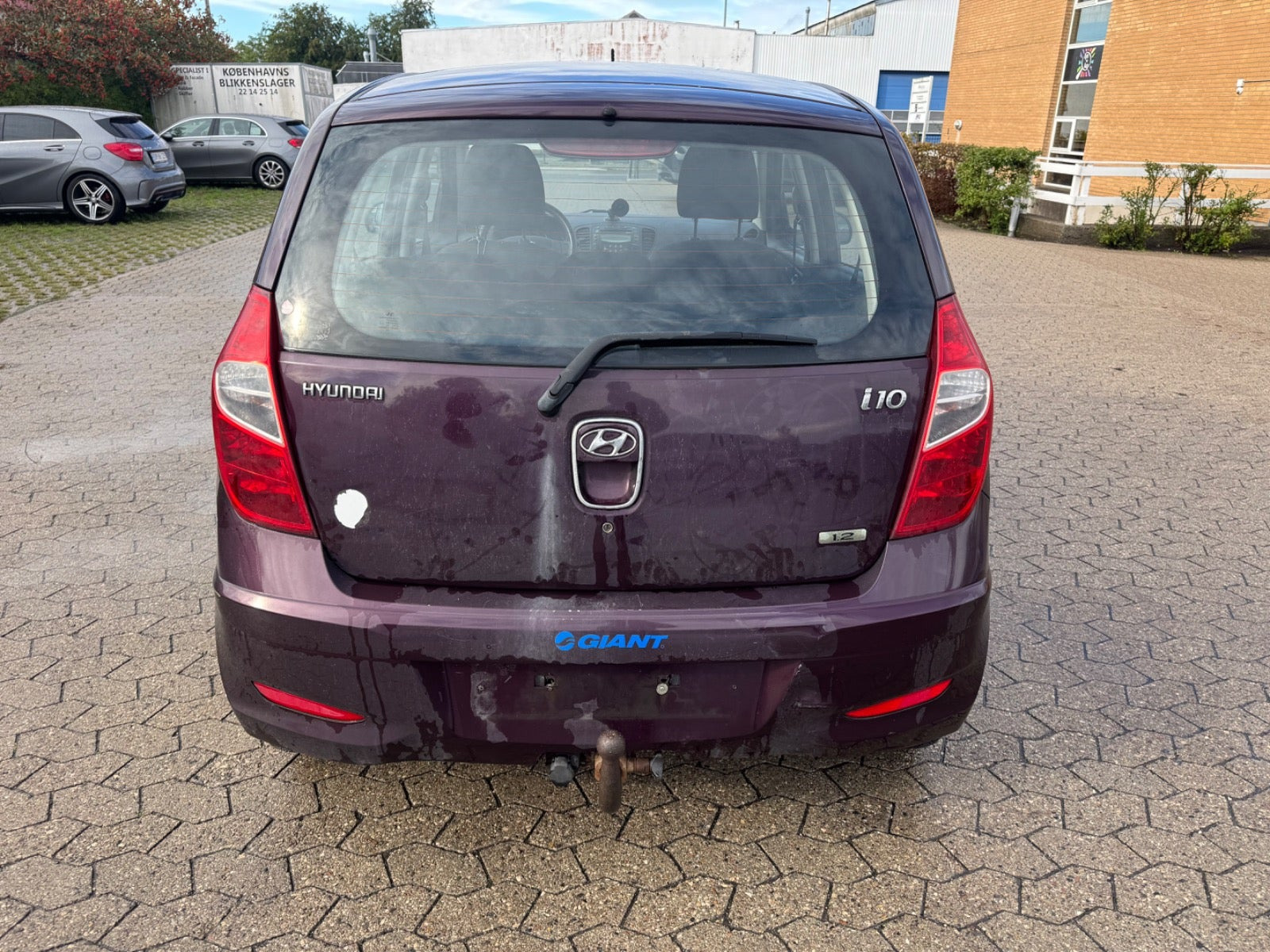 Rød Hyundai i10 fra 2012