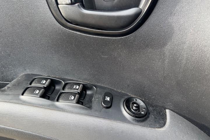 Rød Hyundai i10 fra 2012