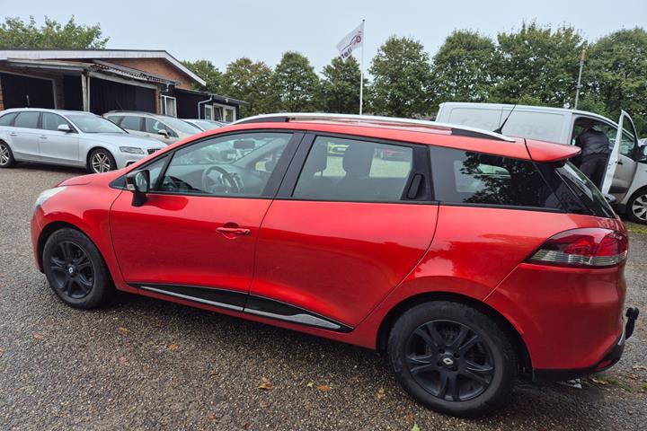 Grøn Renault Clio IV fra 2015