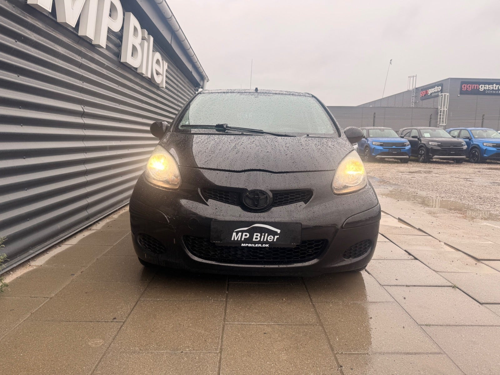 Sort Toyota Aygo fra 2011