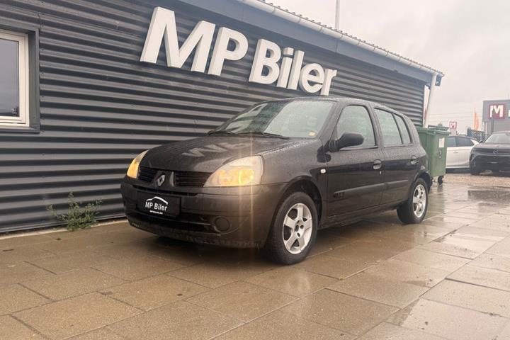 Sort Renault Clio II fra 2006 set udefra