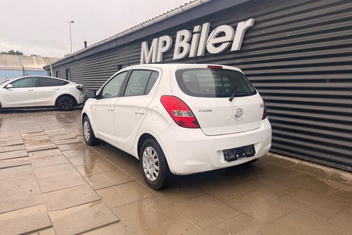 Hvid Hyundai i20 fra 2009