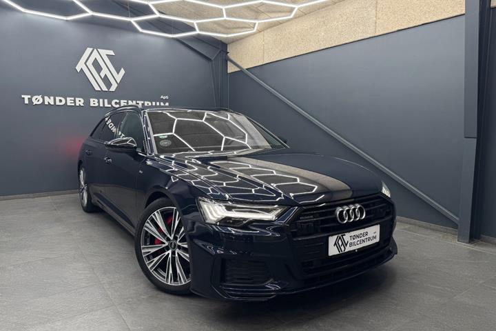 Blå Audi A6 fra 2021