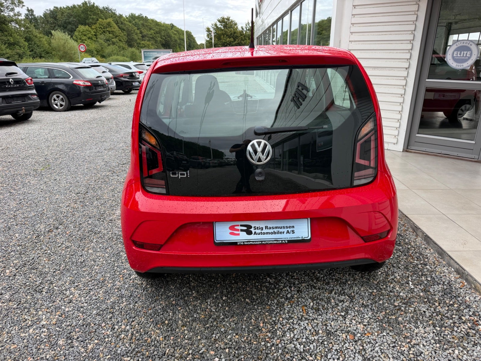 Rød VW UP! fra 2017
