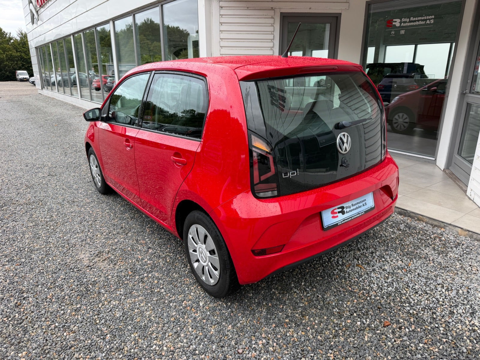 Rød VW UP! fra 2017