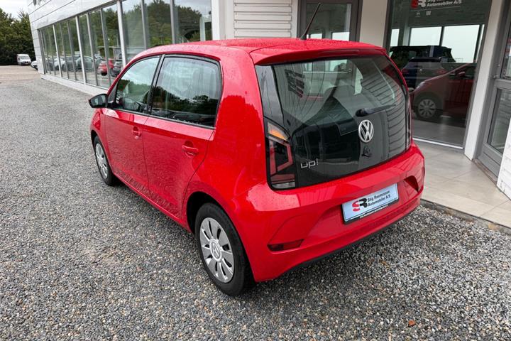 Rød VW UP! fra 2017