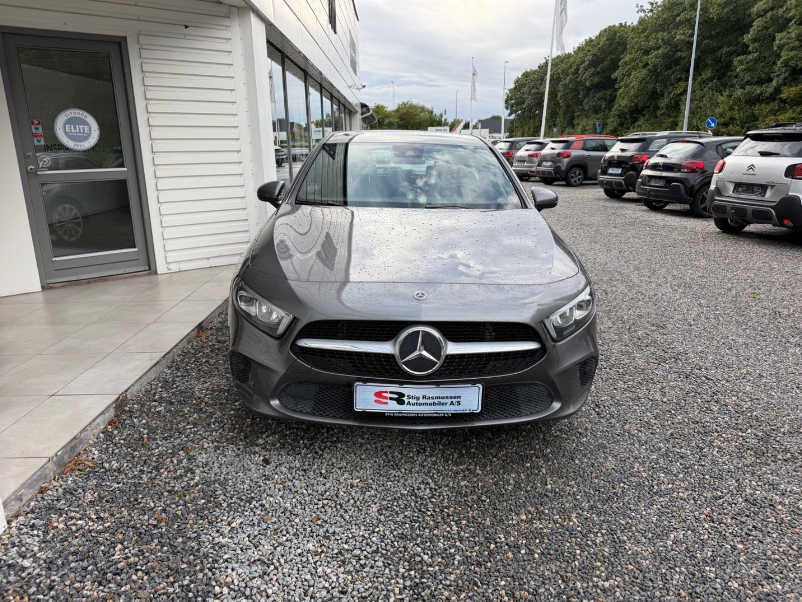 Grå Mercedes A200 fra 2018